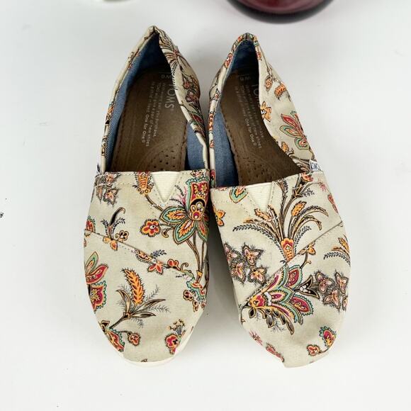 TOMS NWOT‎ Classic Vintage Paisley Canvas Slip On Alpargata Flats Shoes Size 6W - Picture 2 of 12
